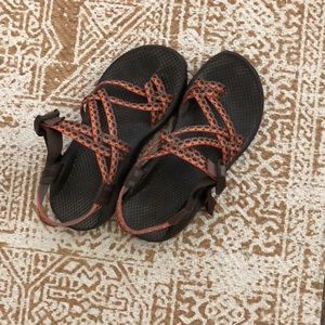 Chacos!